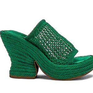 Toni Bianco Matrix Wedge Jade Green Woven Sandals size 7/7.5